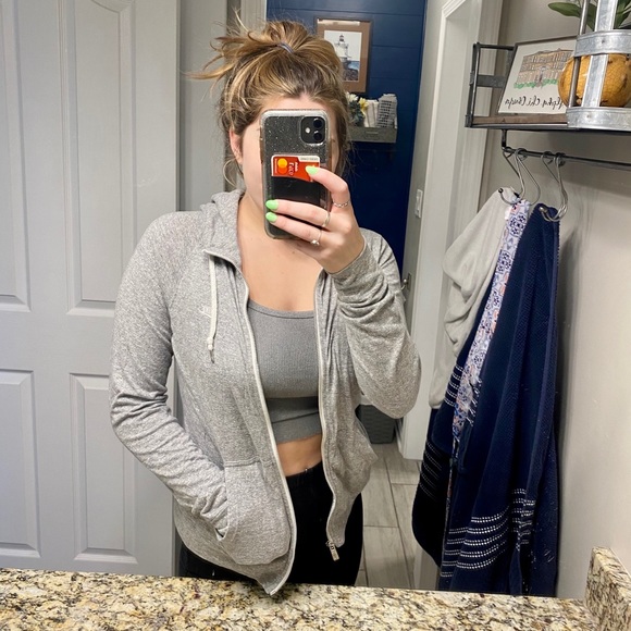 Nike Zip Up Jacket - Picture 4 of 5